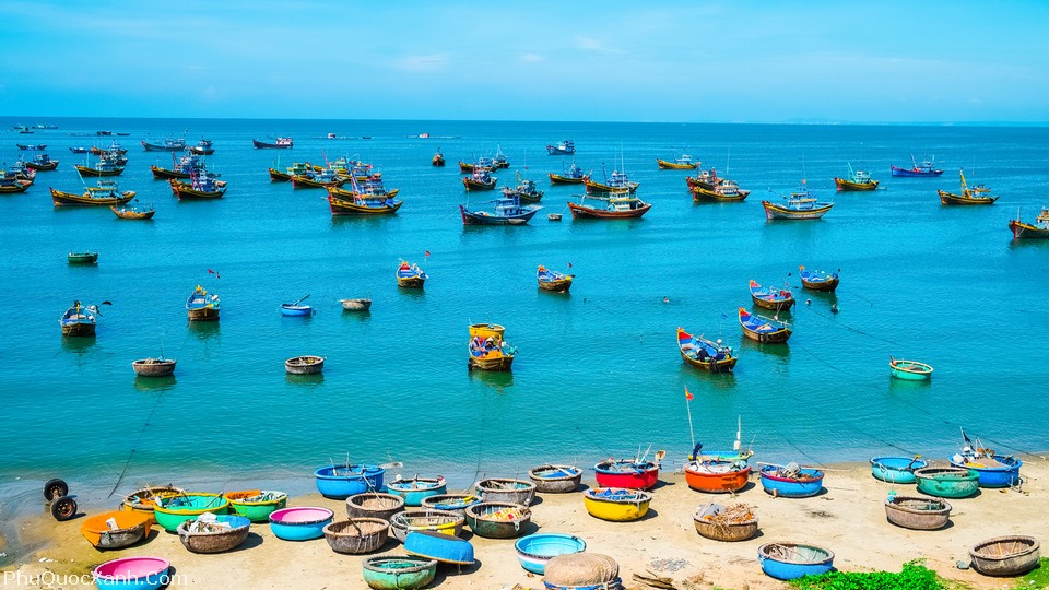 Mui Ne fishing village and beach