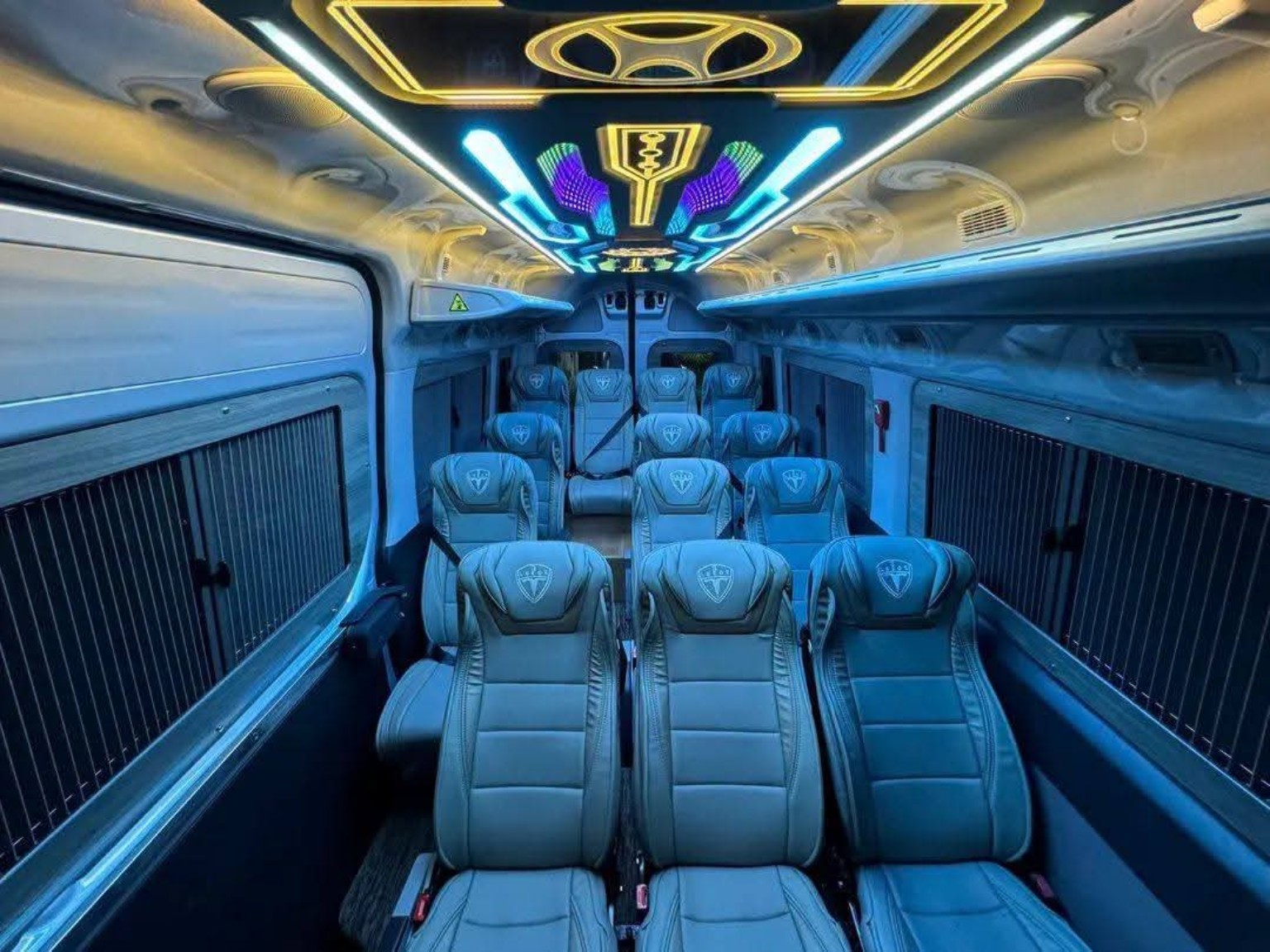 16-seat limousine interior for group transfer